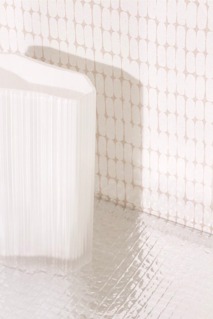 Bílá váza Tapio Wirkkala 2781 for Iittala