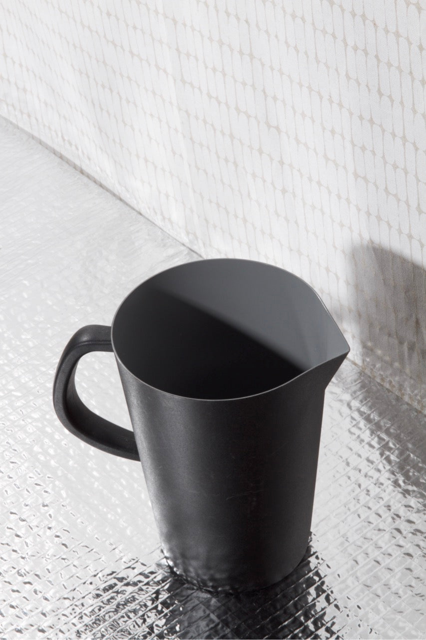 Vintage kovový džbán Krenit Normann Copenhagen by Herbert Krenchel
