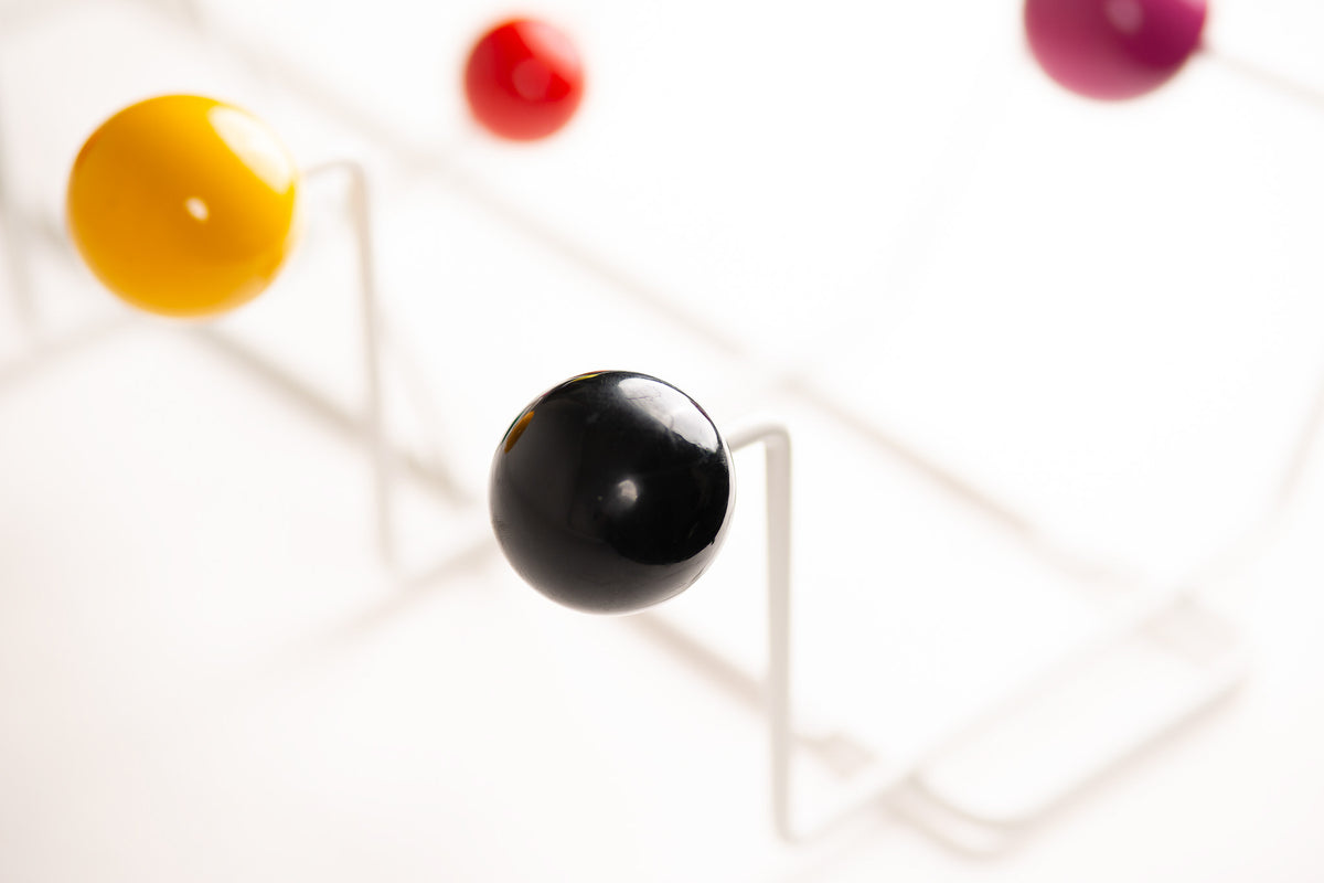Věšák Vitra Hang-It-All