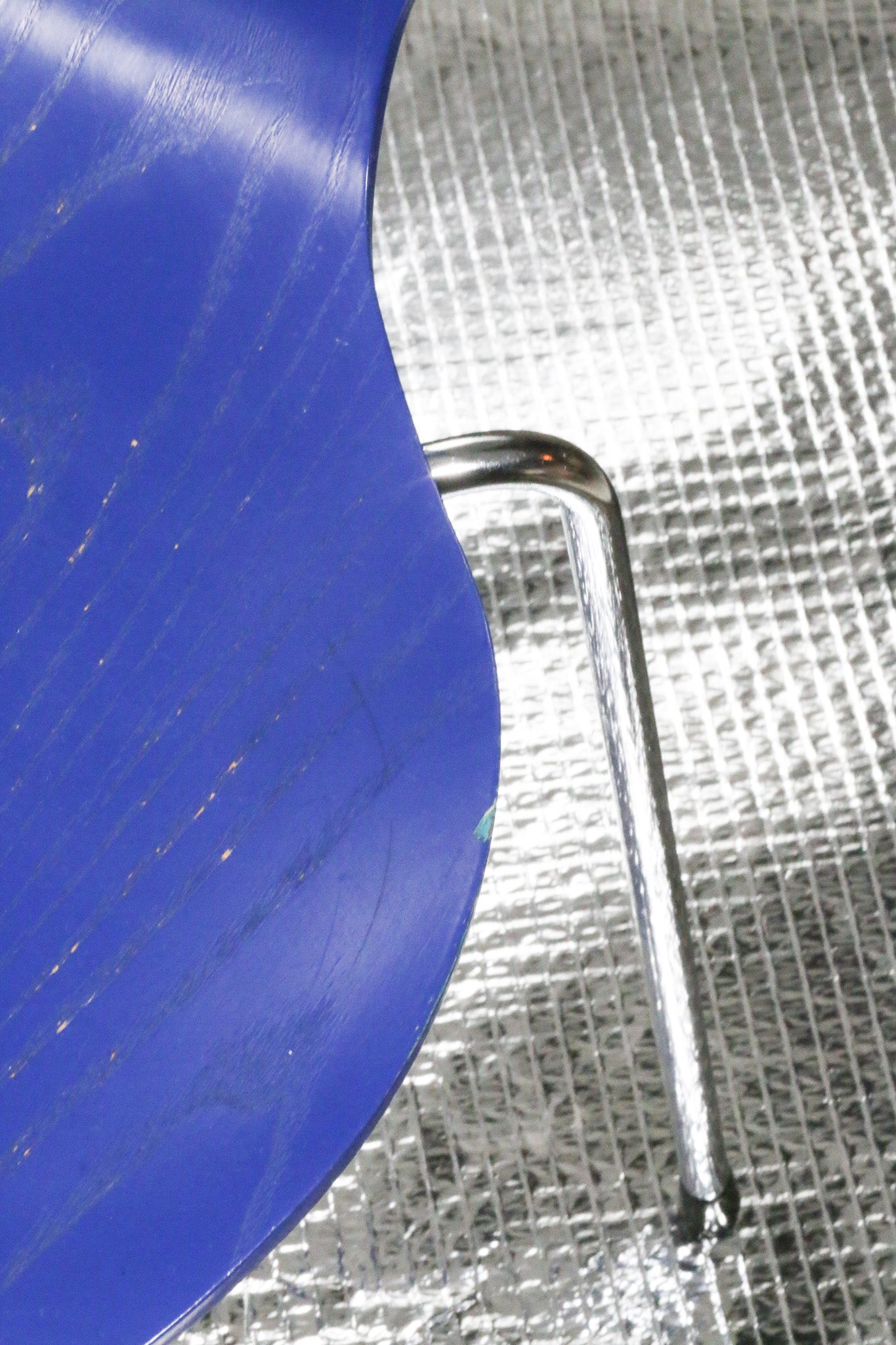 Modrá židle Arne Jacobsen series 7 by Fritz Hansen