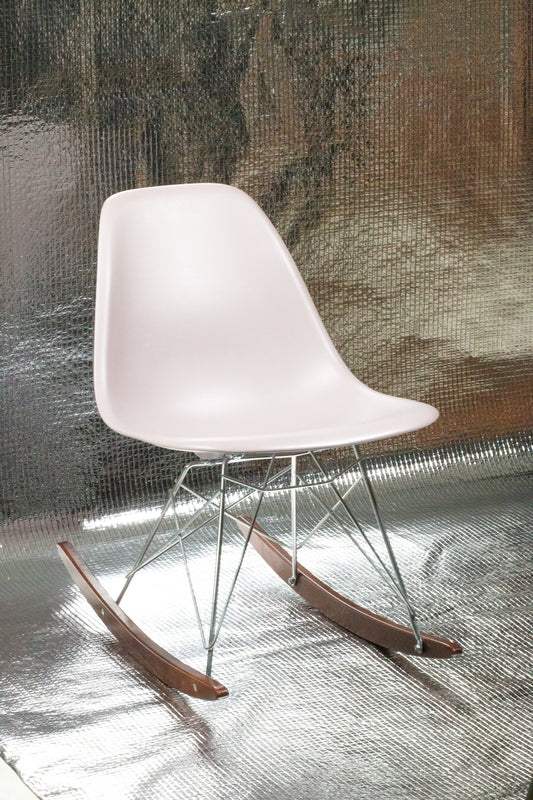 Houpací židle Vitra RAR