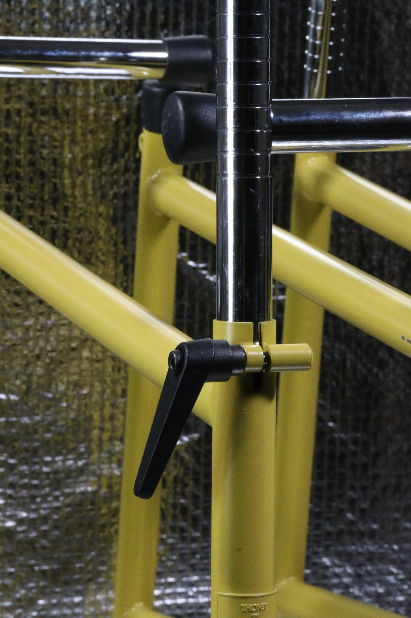 Stolní podnože Thonet M01 by Mark Braun