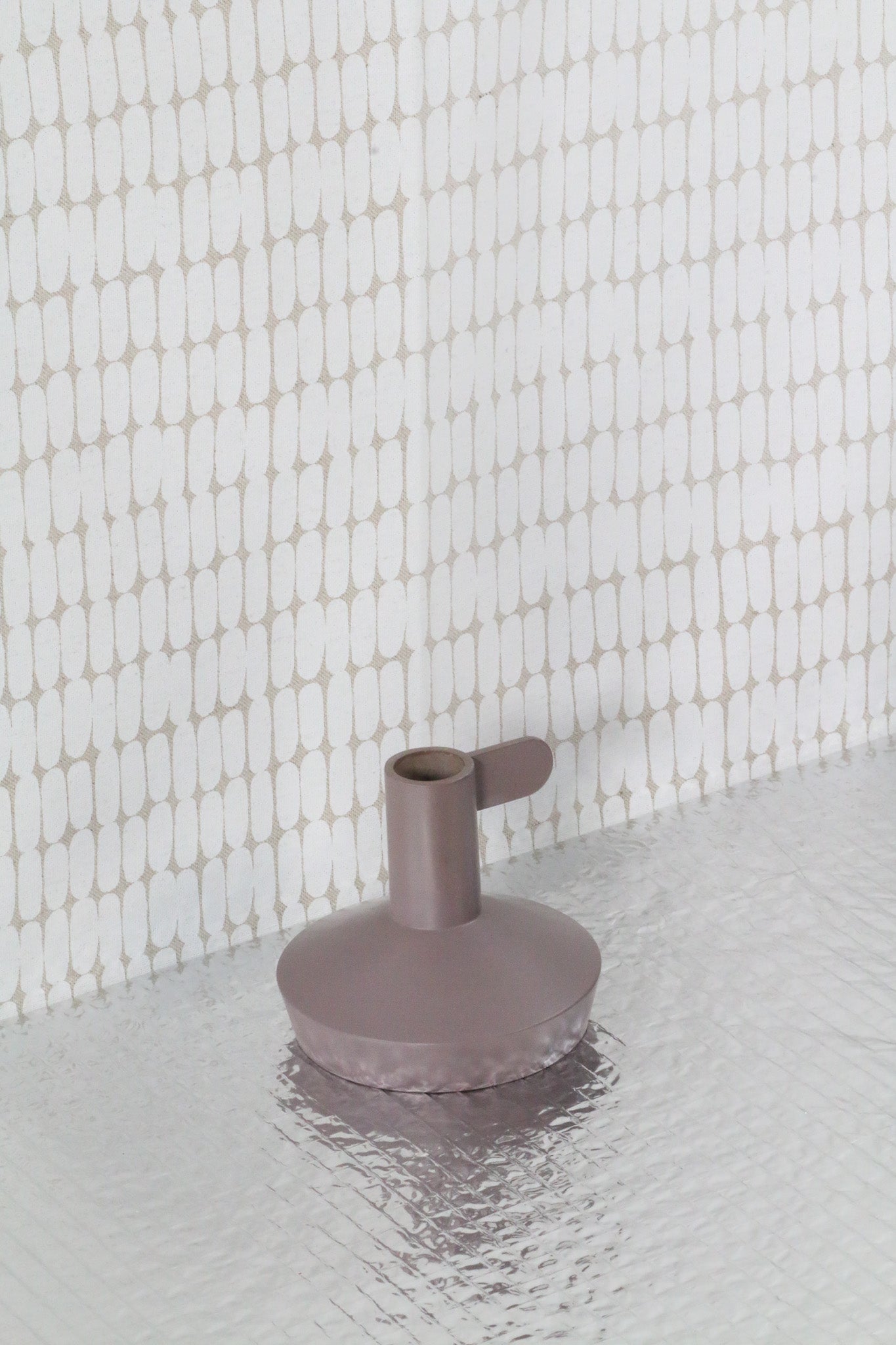 Kovový svícen Normann Copenhagen Flag