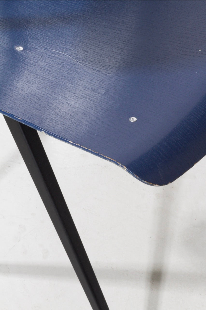 Židle HAY Result Chair by Friso Kramer