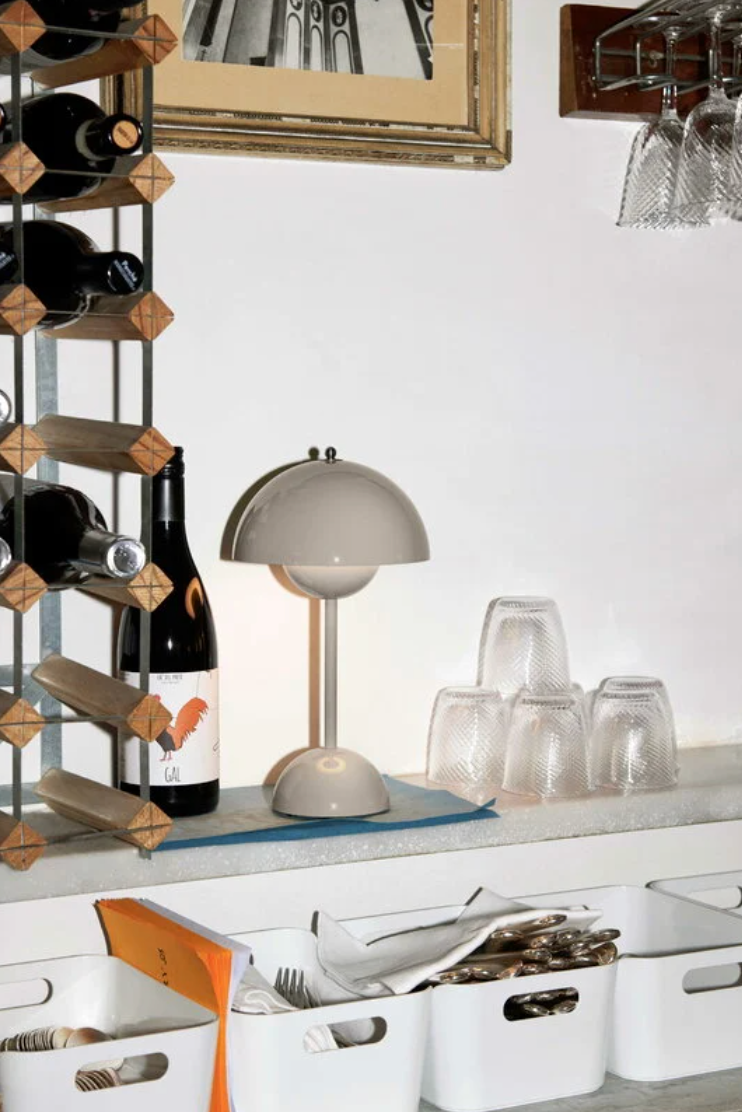 &Tradition Flowerpot table VP9 by Verner Panton